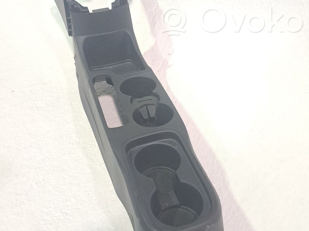 Ford Ka Centrālā konsole 