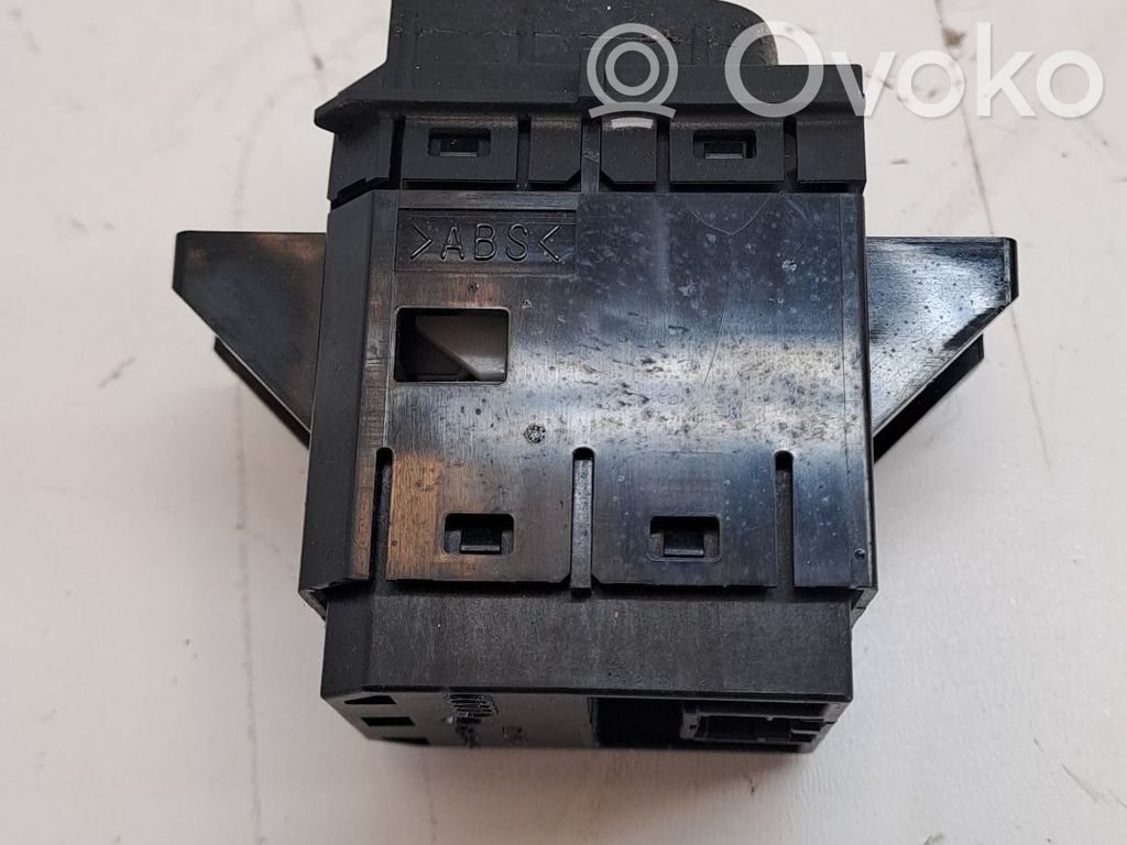 Boutons / interrupteurs volant   8W1919616