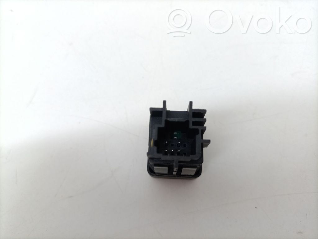 Muut kytkimet/nupit/vaihtimet   251B45280R