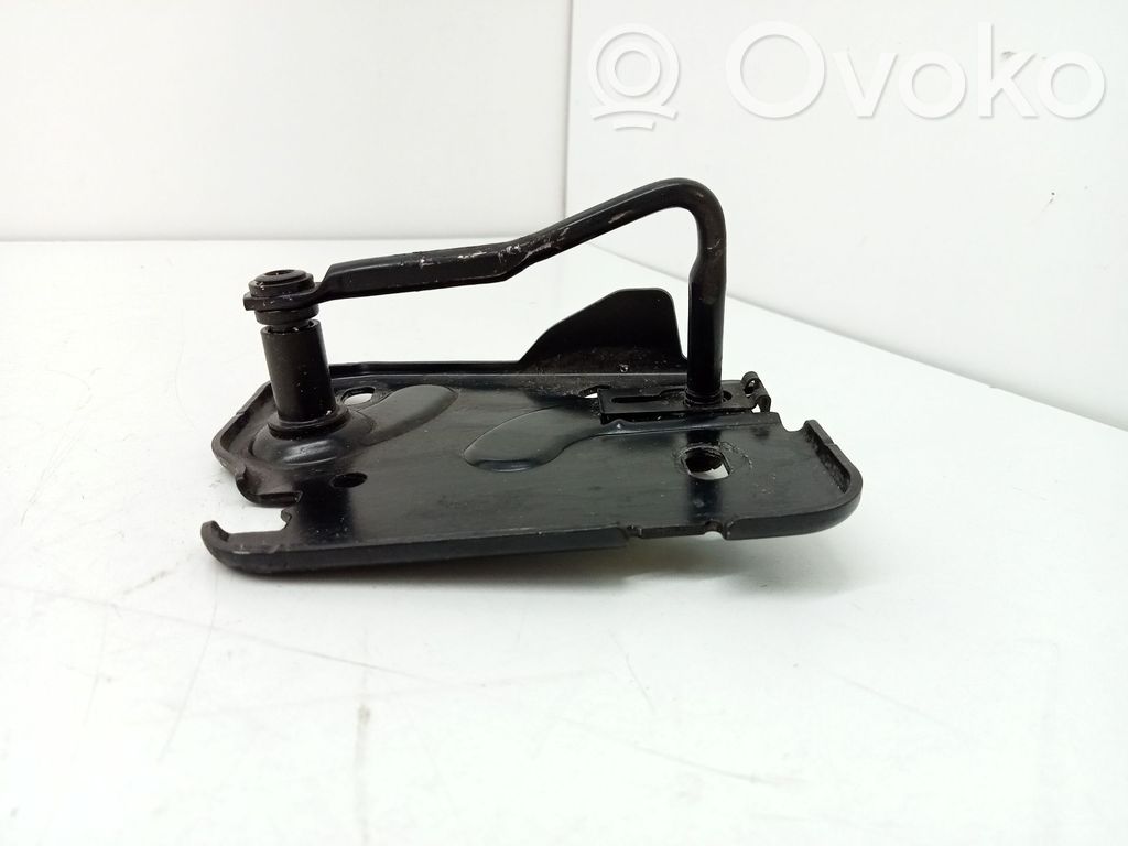 Tie down hook / loop   80A823186C