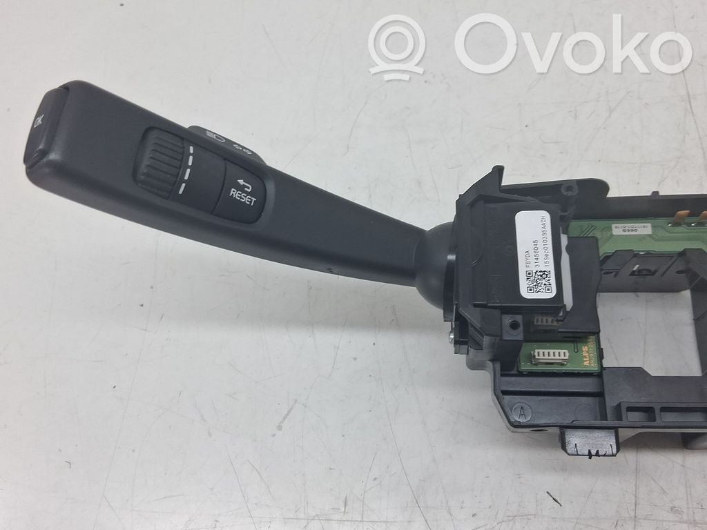 Volvo XC60 Butoane/comutatoare pe volan 