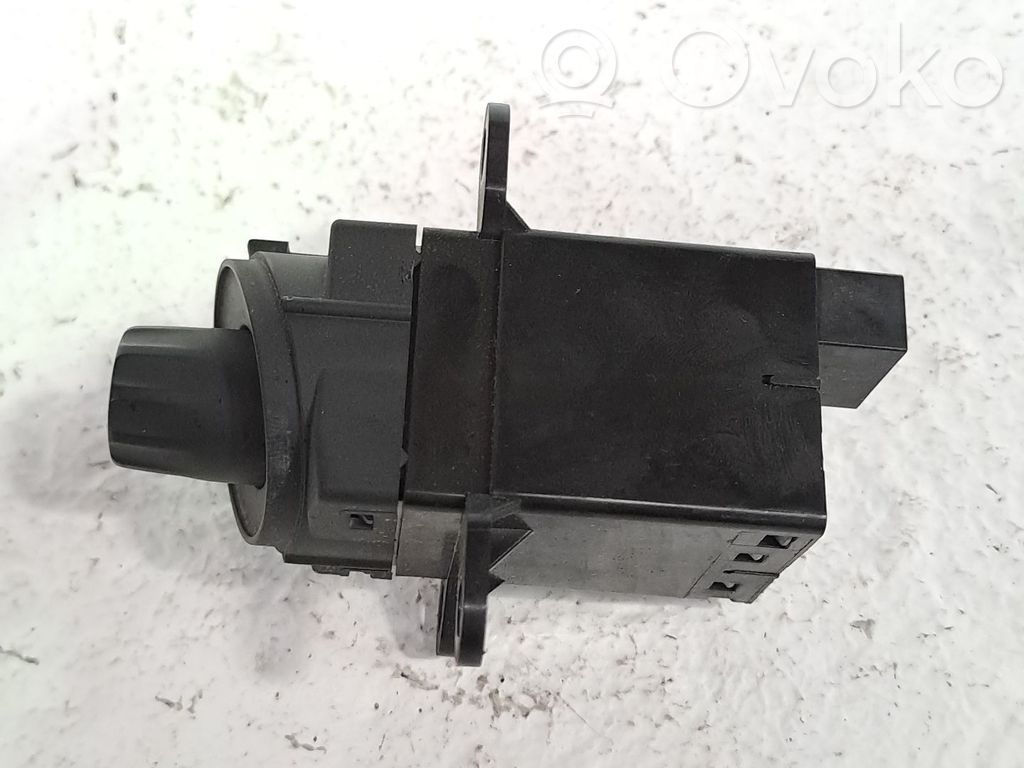 Muut kytkimet/nupit/vaihtimet   35820SMGE01