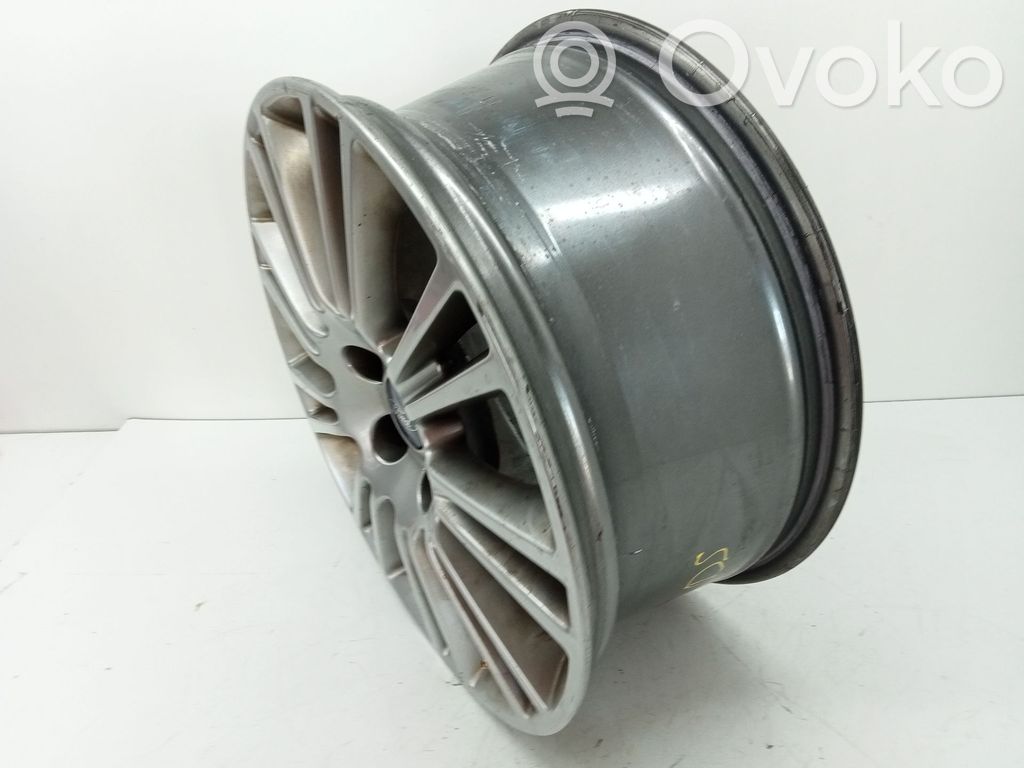 Ford Kuga II R24-kevytmetallivanne 