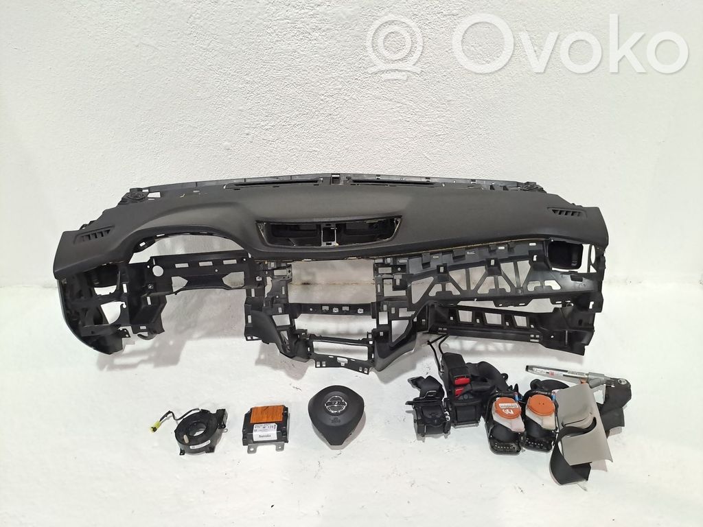 Set sedili   682004EH1A,985154EA0A,98510HV00A
