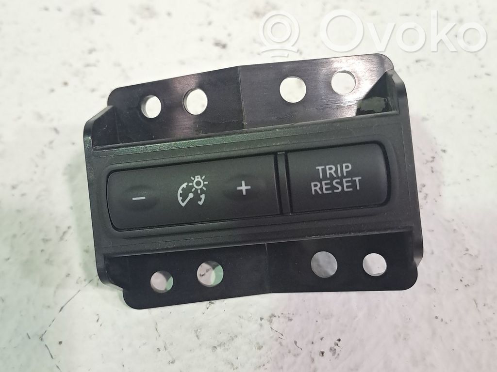 Boutons / interrupteurs volant   252734BA0A