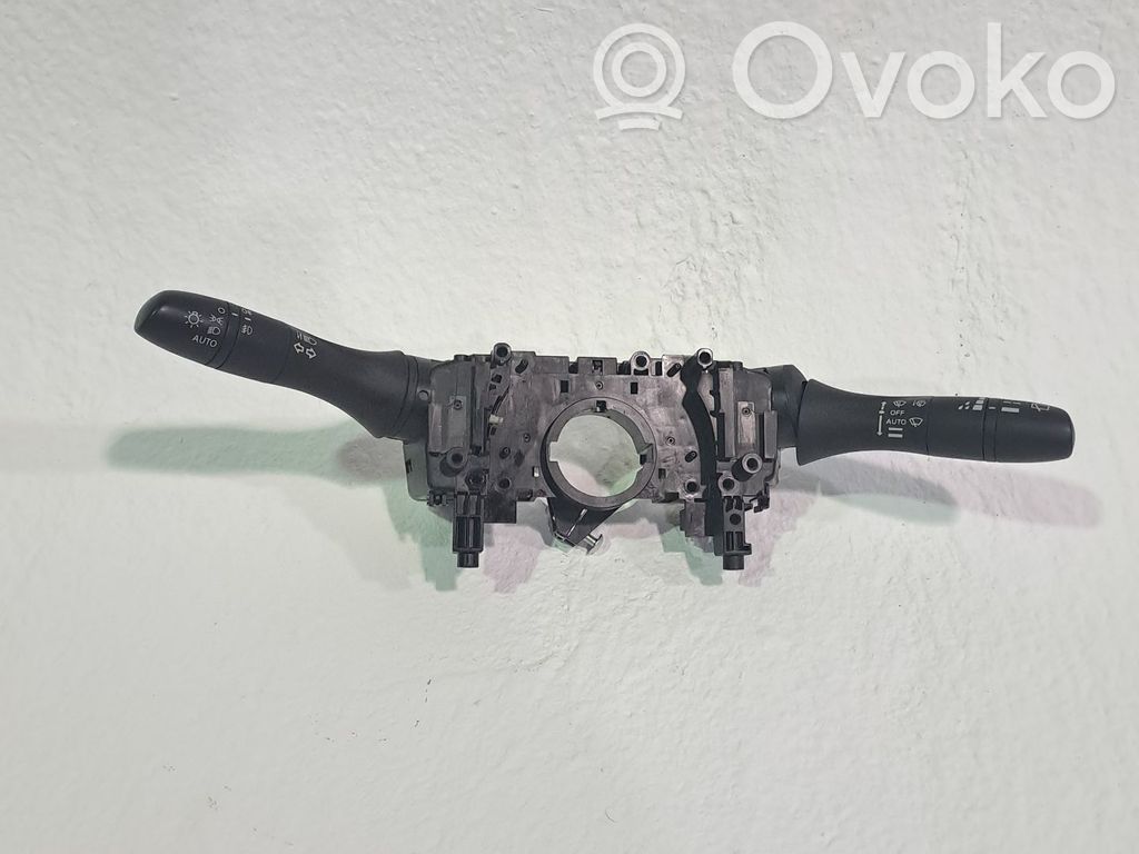 Leva indicatori   255604EA2B