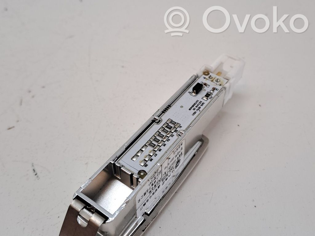 Apšvietimo konsolės apdaila   10531725PMC