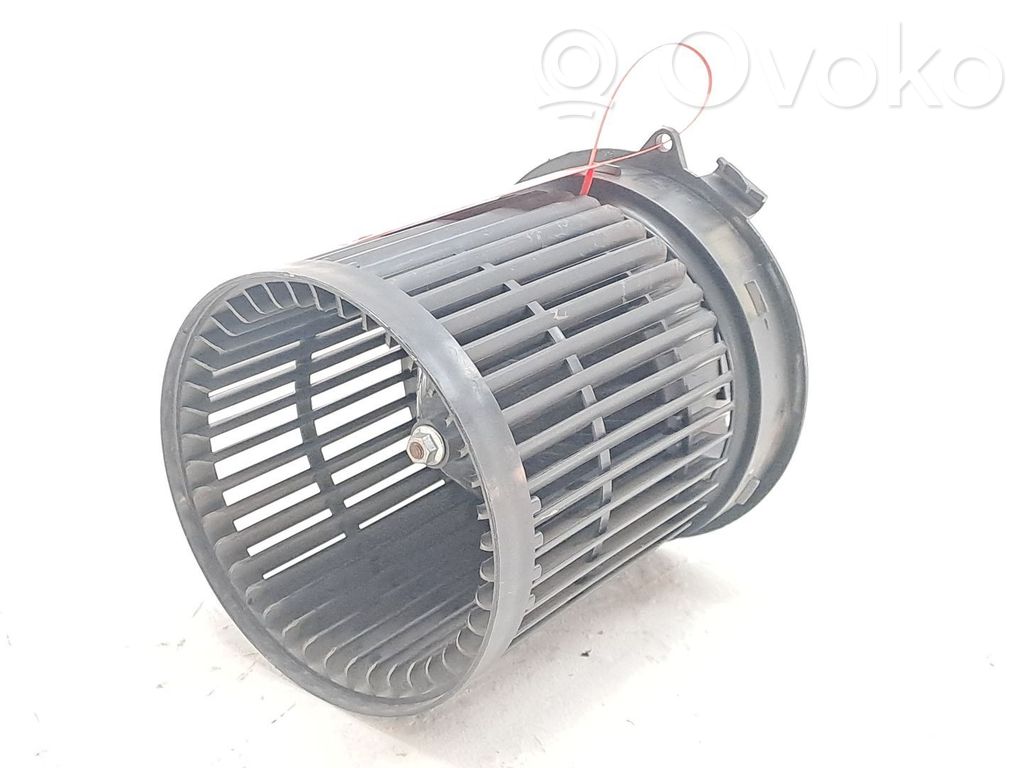 Nissan Juke I F15 Ventilator aerotermă 