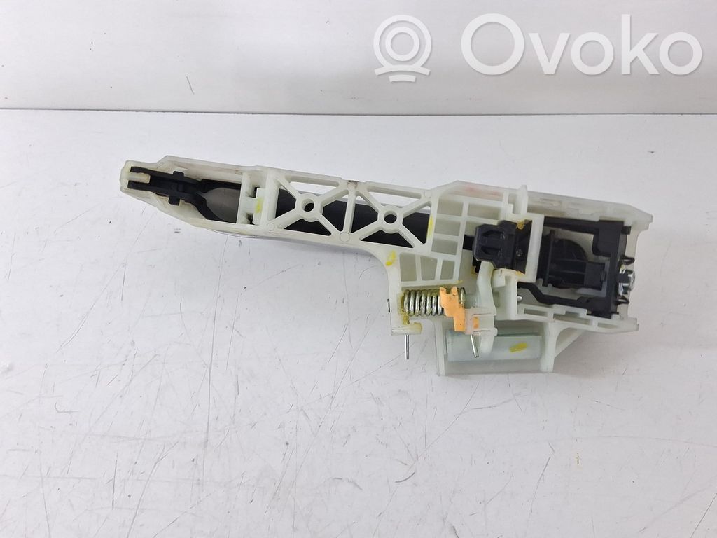 Manecilla externa puerta trasera   82651Q0010