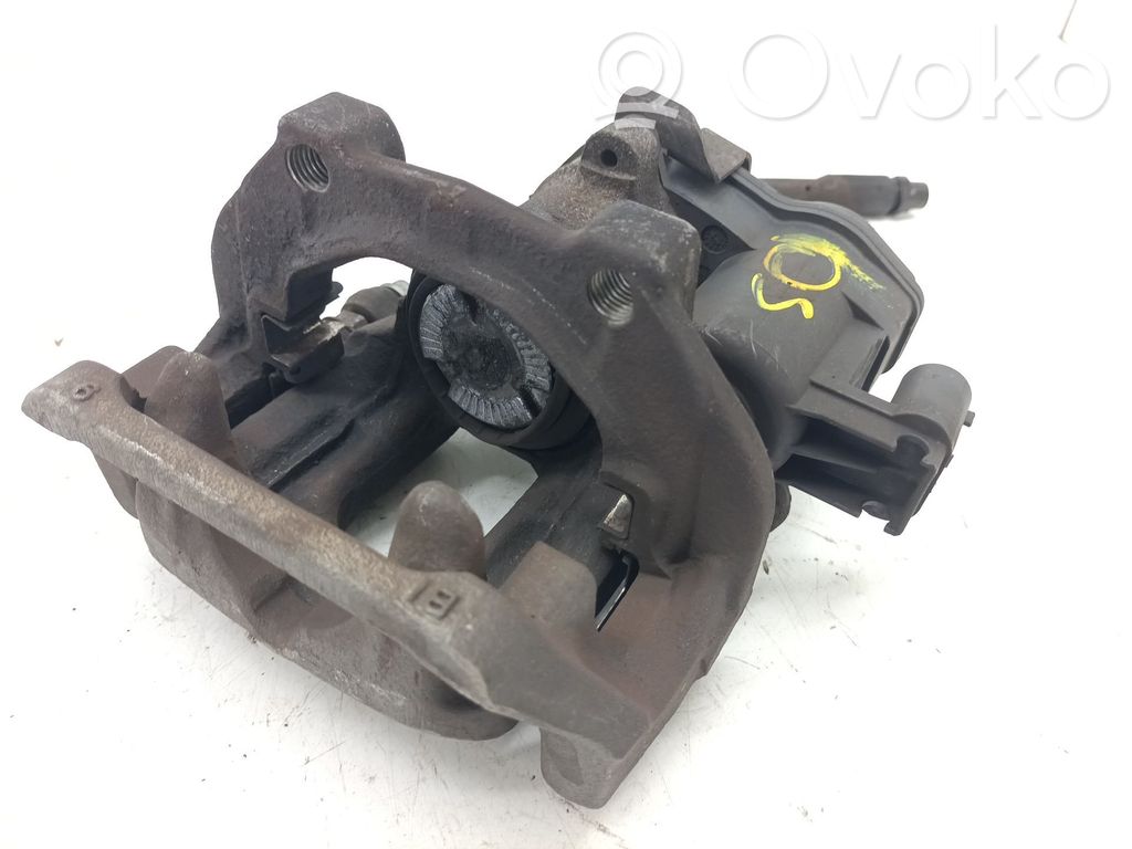 Caliper del freno trasero   34216791018