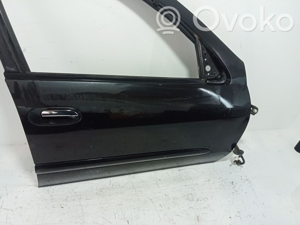 Puerta delantera   801005M432