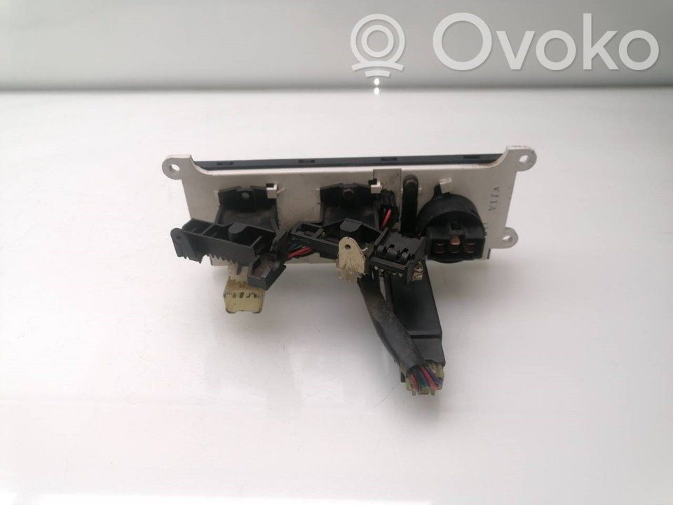 Climate control unit   HQ780030