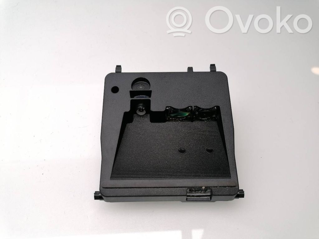 Suzuki Swift I Central body control module 