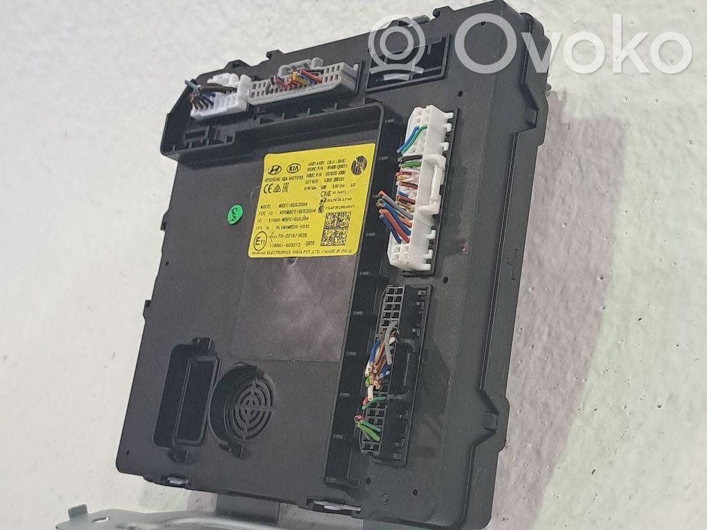 Unidad de control/módulo de carrocería central   95400Q0070
