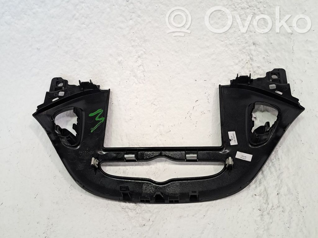 Opel Corsa E Dashboard trim 