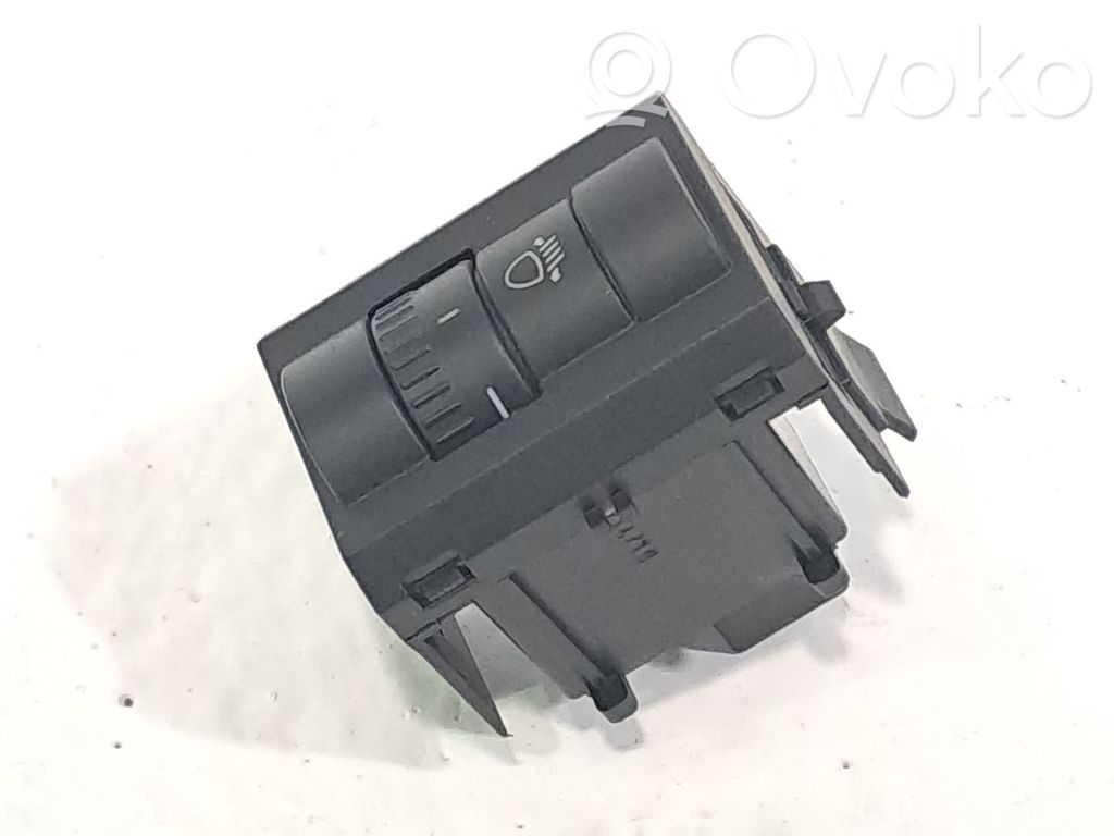 Skoda Fabia Mk3 (NJ) Headlight level height control switch 