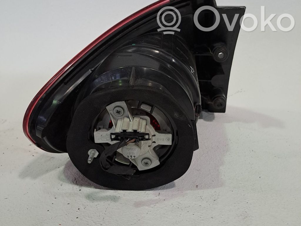 Lámpara de faros/luces traseros   5P0945257