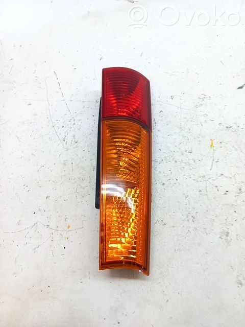 Lámpara de faros/luces traseros   3567086G00000