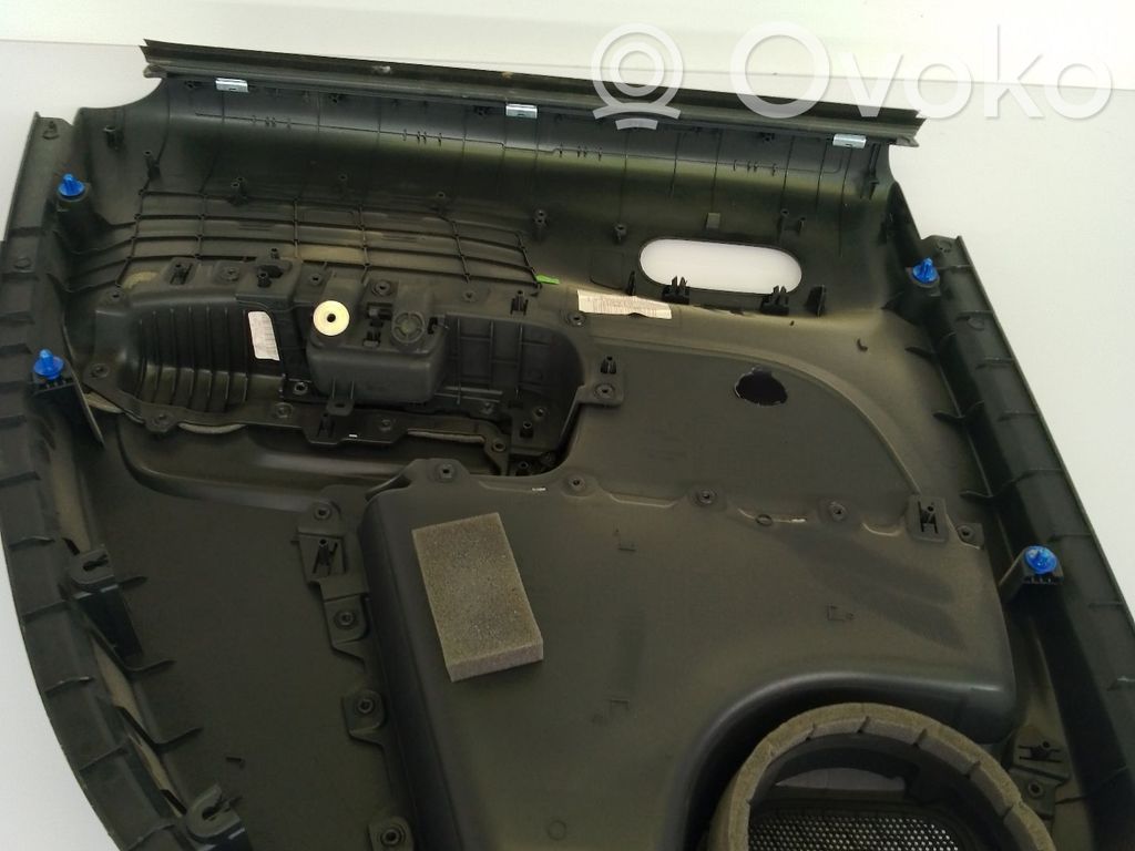 Moldura del tarjetero de la puerta trasera   YQ000449ZP