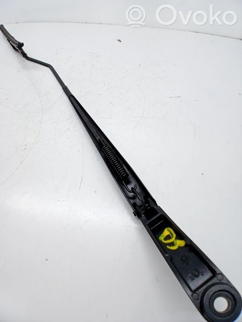 Brazo del limpiaparabrisas delantero   10322679