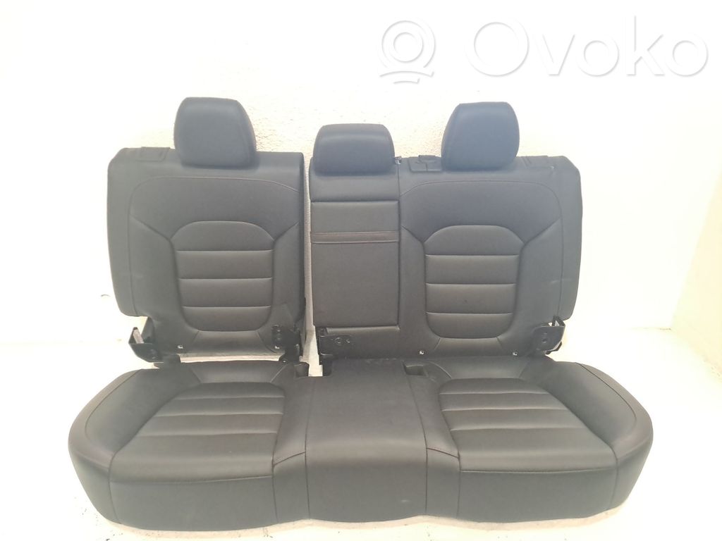 MG HS Asiento trasero 