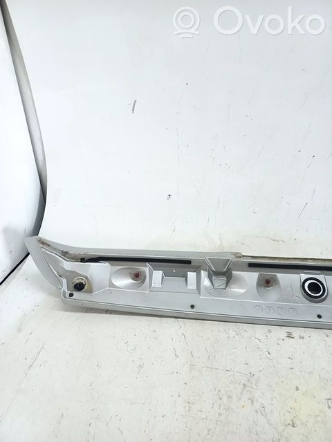 Alerón trasero/maletero   7687142060B1