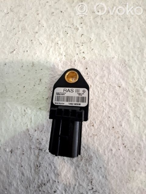 Sensor impacto/accidente para activar Airbag   68056160AA