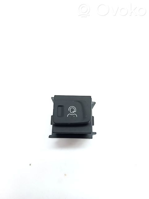Opel Vivaro Central body control module 