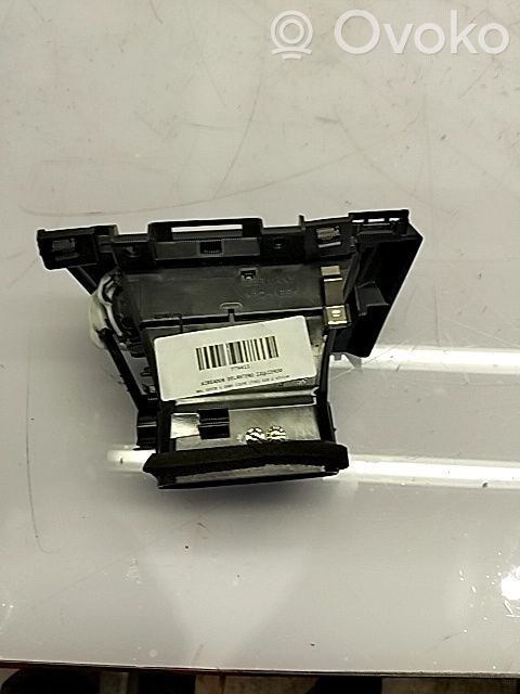 BMW 4 F32 F33 Luftausströmer Lüftungsdüse Luftdüse frontscheibe 