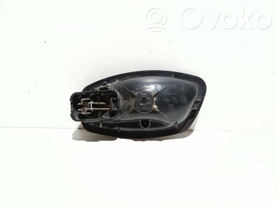 Manecilla interna puerta trasera   8267200001R