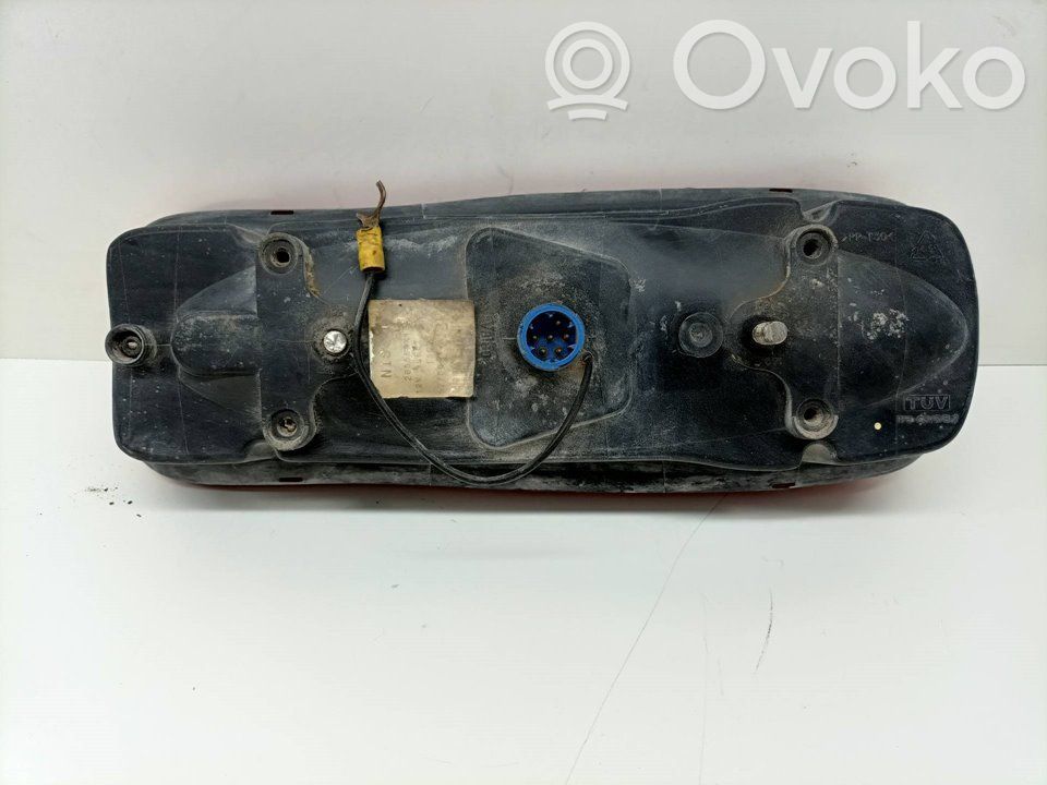 Nissan Atleon Żarówka lampy tylnej 
