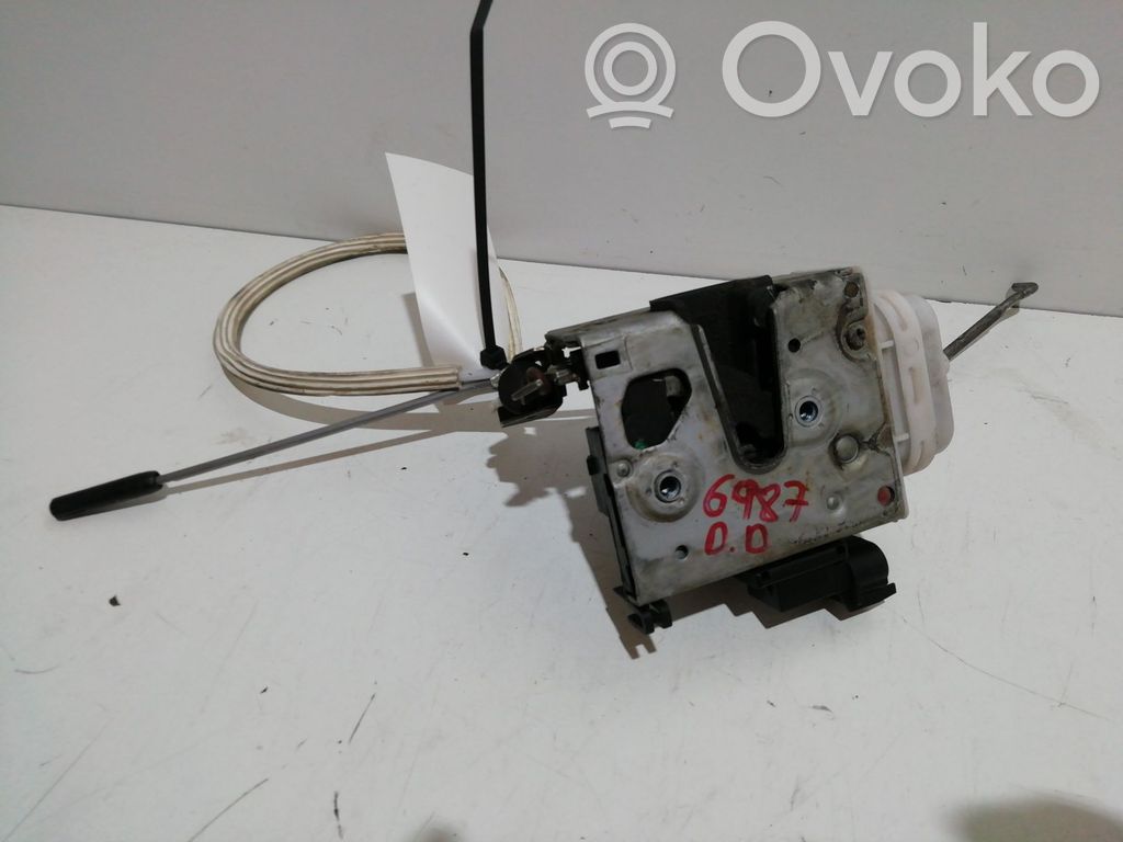 Audi A4 S4 B5 8D Serratura portiera anteriore