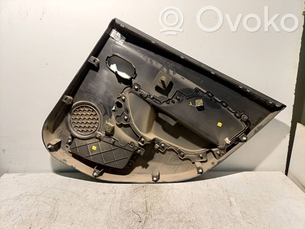 Dacia Sandero Rivestimento del pannello della portiera posteriore 