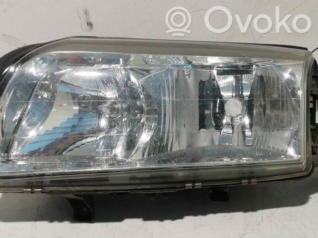 Scheinwerfer   8693557,89007829