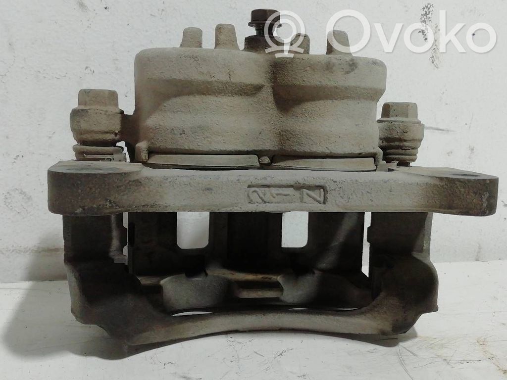 Mitsubishi Montero Etrier frână față 