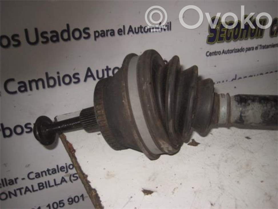 Eje de transmisión delantero   8D0407272BQ,8D0407272BQ