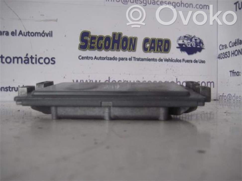 Unidad de control/módulo ECU del motor   8200851165,S120202116