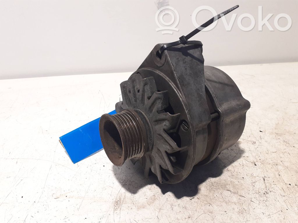 Mercedes-Benz E W124 Alternador 