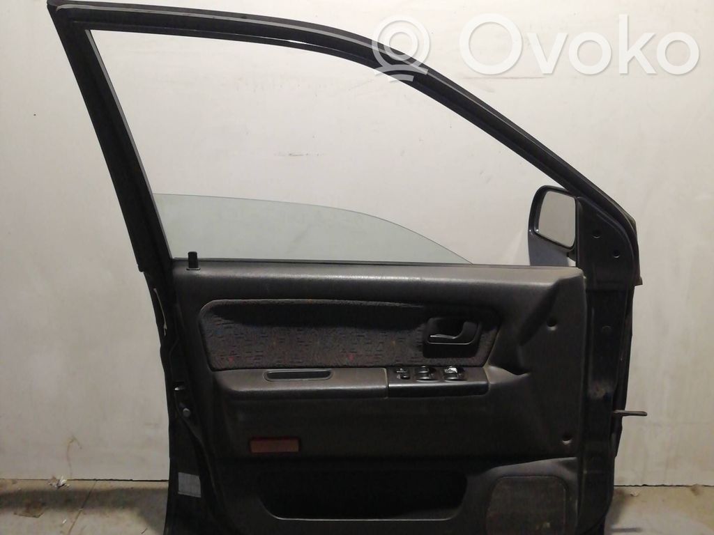 Puerta delantera   MR496069