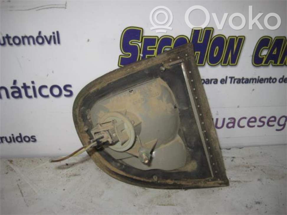 Lámpara de faros/luces traseros   93AG15K258,93AG15K258