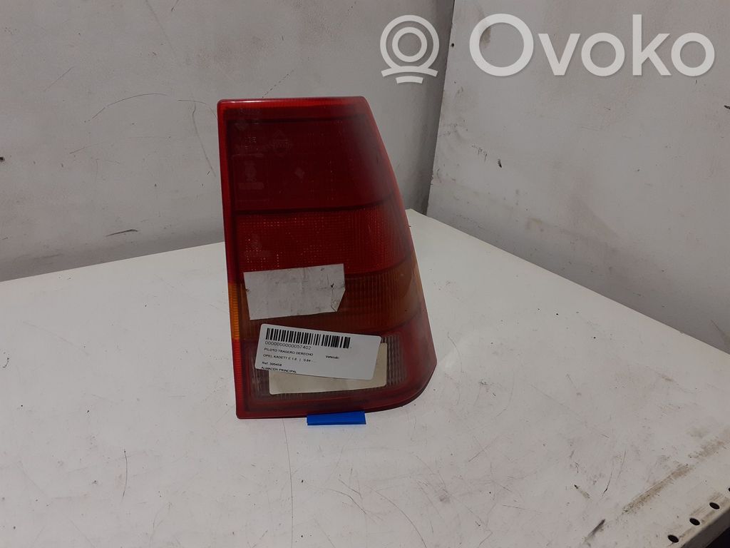 Opel Kadett E Bec lampă spate 