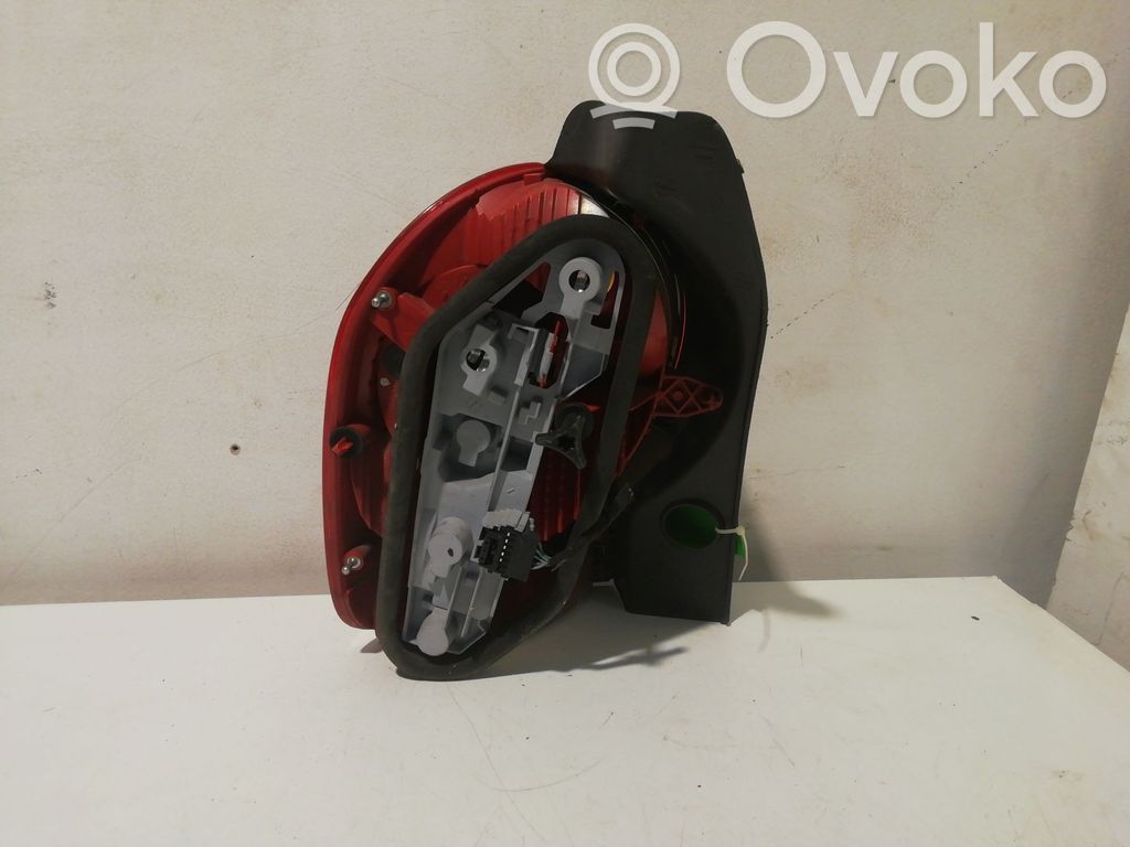 Renault Modus Takavalon polttimo 