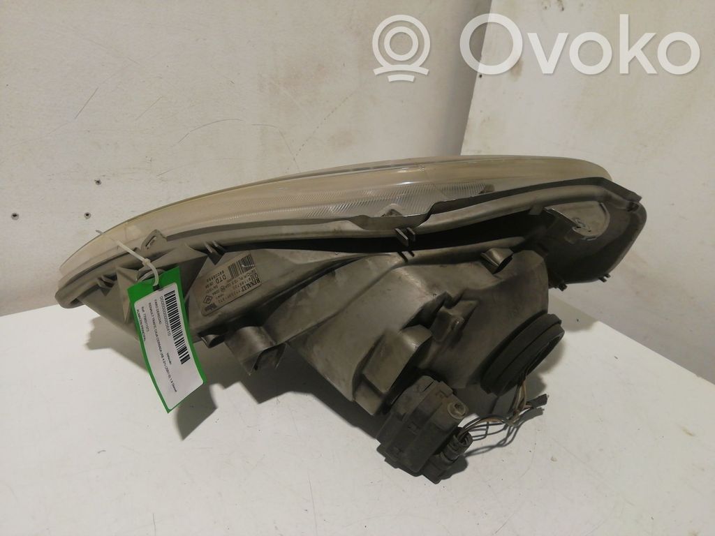 Renault Trafic I Far