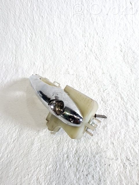 Manecilla externa puerta delantera   826553W000