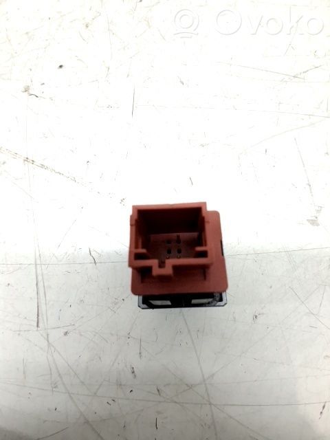 Botón interruptor de luz de peligro   96781018ZD