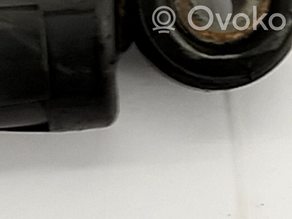Takaiskunvaimennin   52089756AH