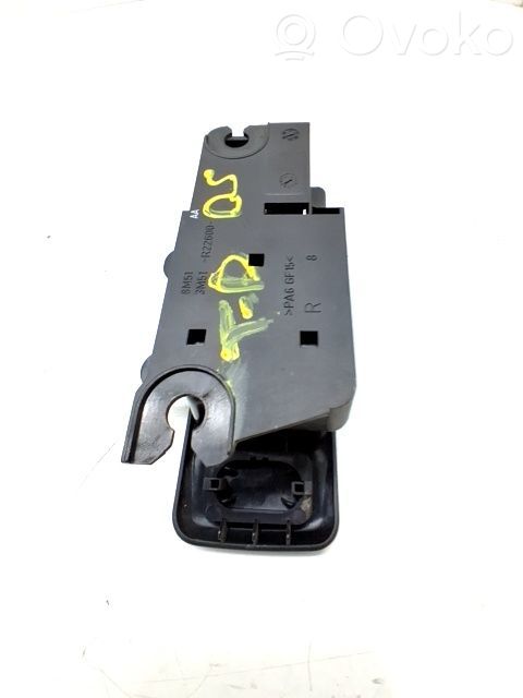 Manecilla interna de puerta corredera   1470115,3M51R22600AD