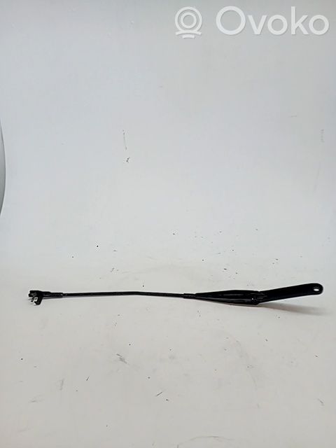 Brazo del limpiaparabrisas delantero   1731536,4M5117526CE