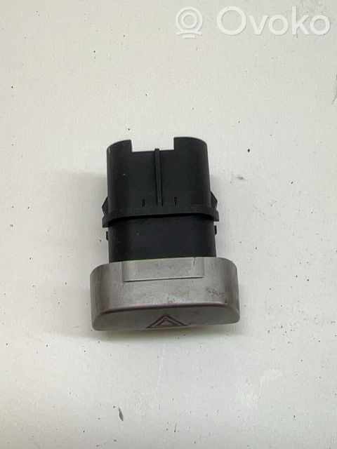 Schalter Warnblinkanlage   1556970,8M5T13A350AB