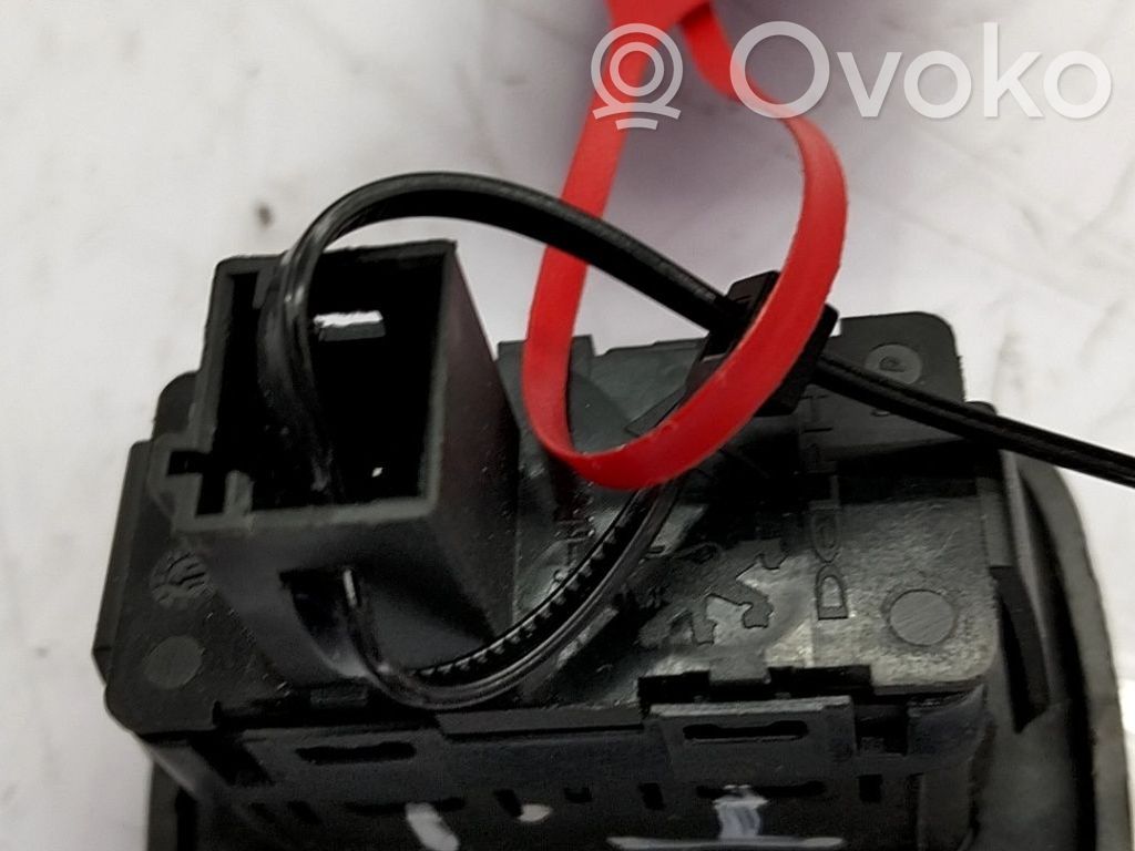 Interruptor del elevalunas eléctrico   6490PZ